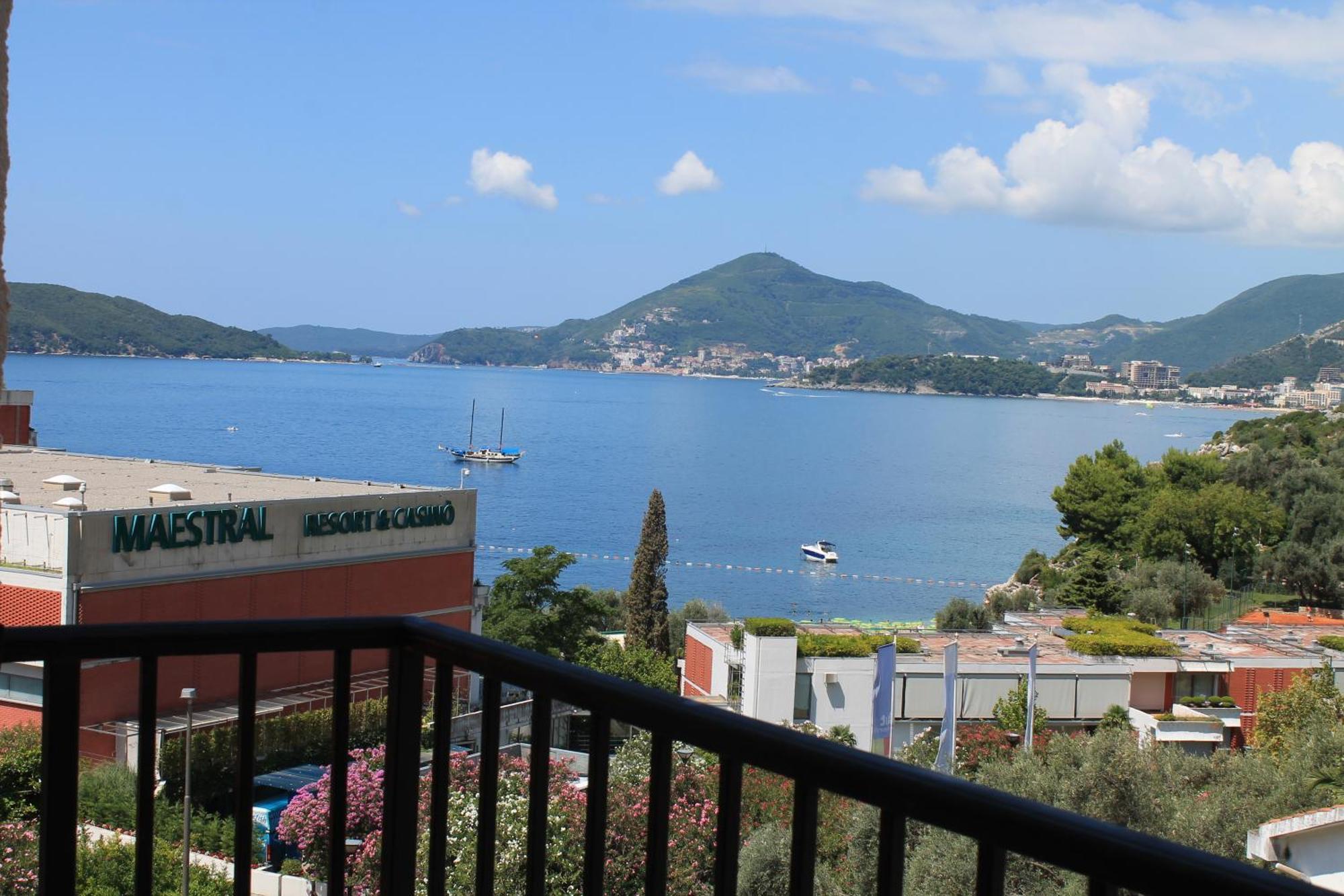 Guest House Przno Bay Sveti Stefan Oda fotoğraf
