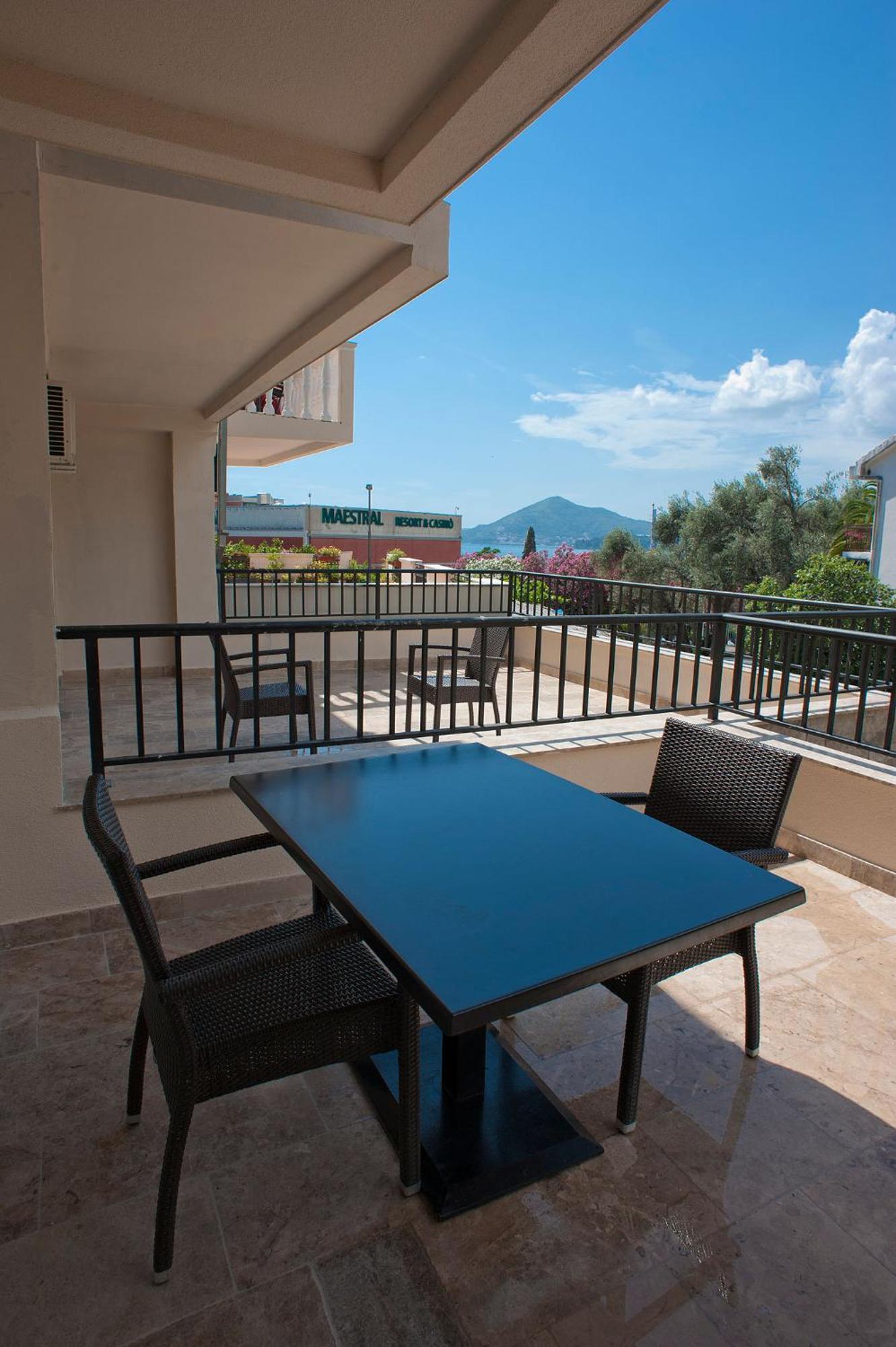Guest House Przno Bay Sveti Stefan Oda fotoğraf