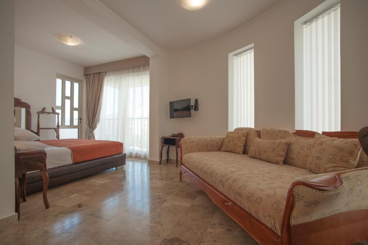 Guest House Przno Bay Sveti Stefan Dış mekan fotoğraf